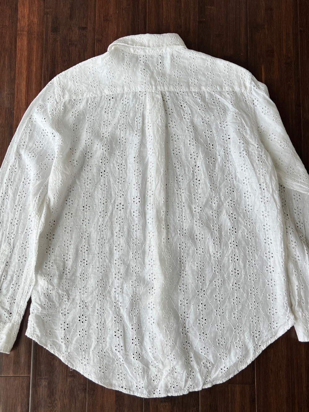 Beautiful Polo Ralph Lauren White 100% Linen Eyelet Blouse Top Button Up Medium - Picture 5 of 12